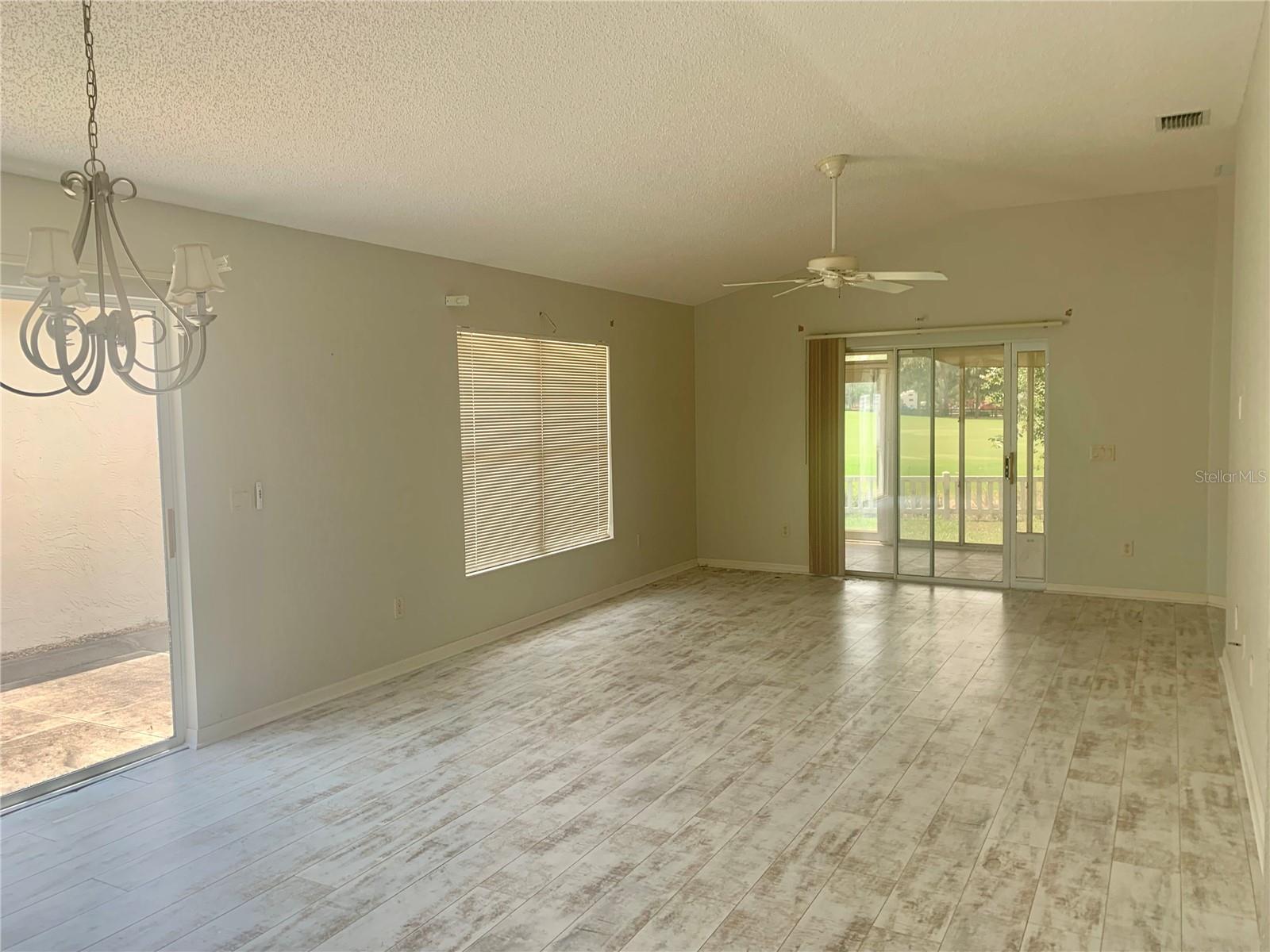 1524 CONWAY COURT