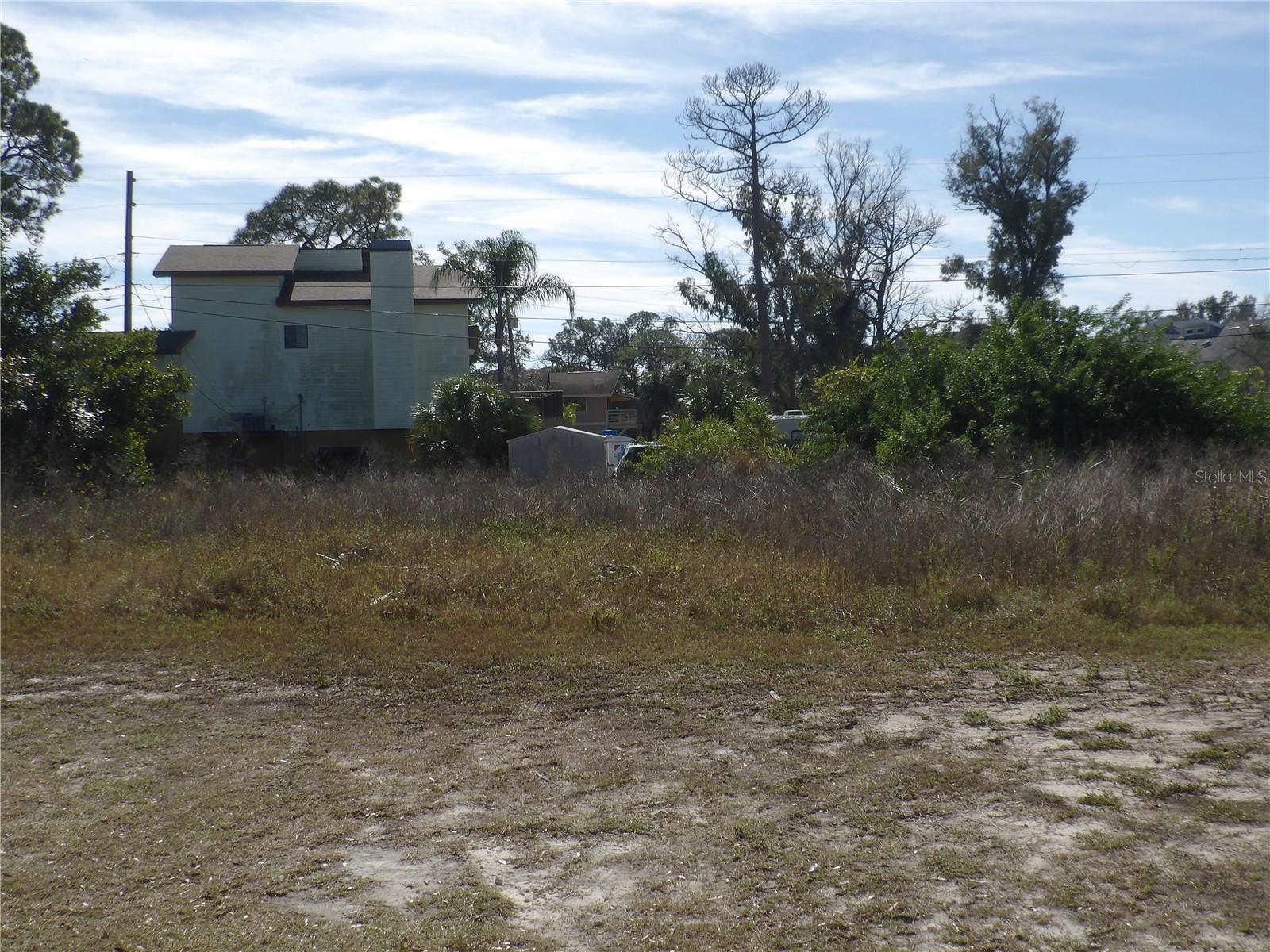 BAYOU GARDENS - Land