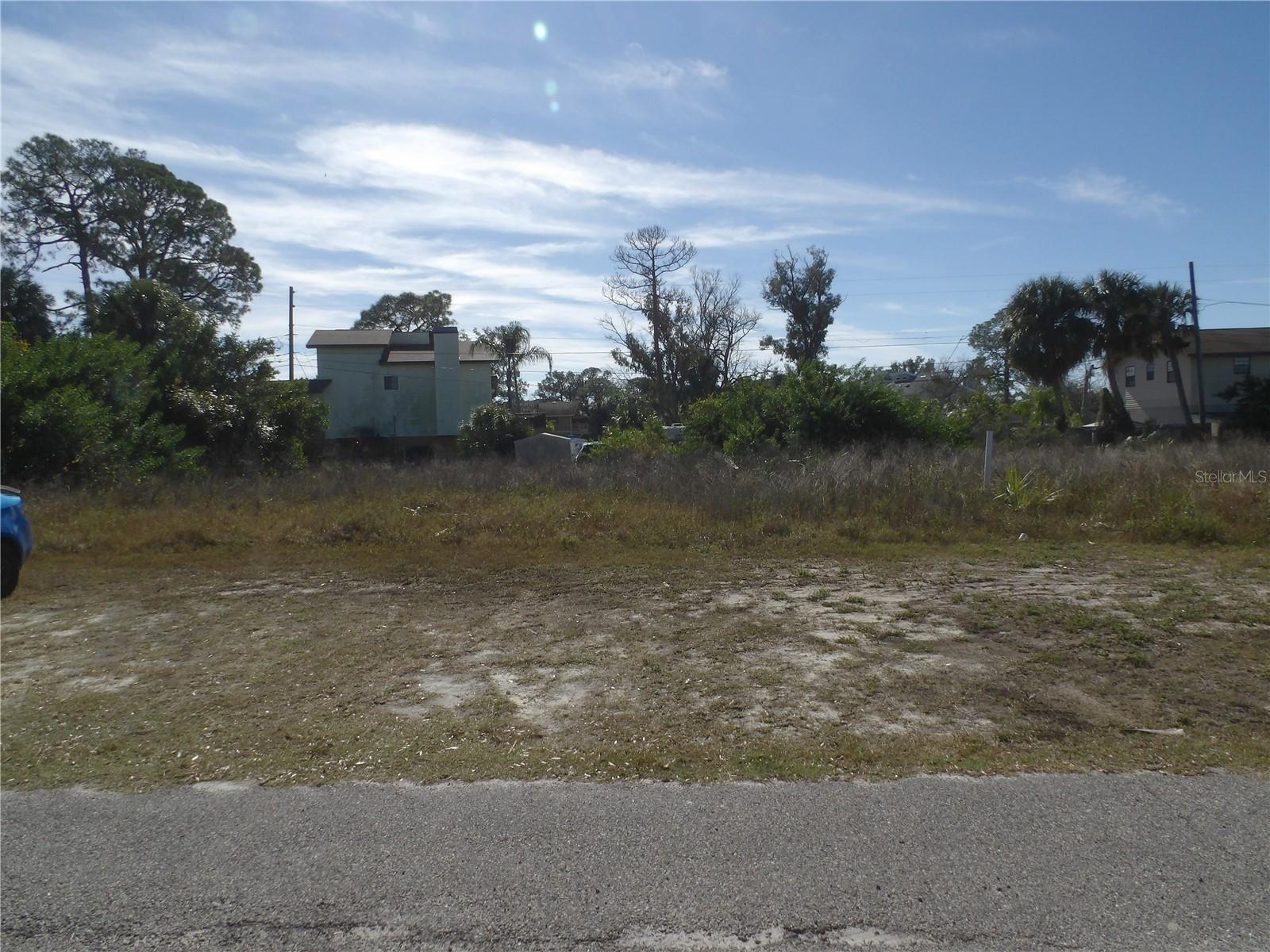 BAYOU GARDENS - Land