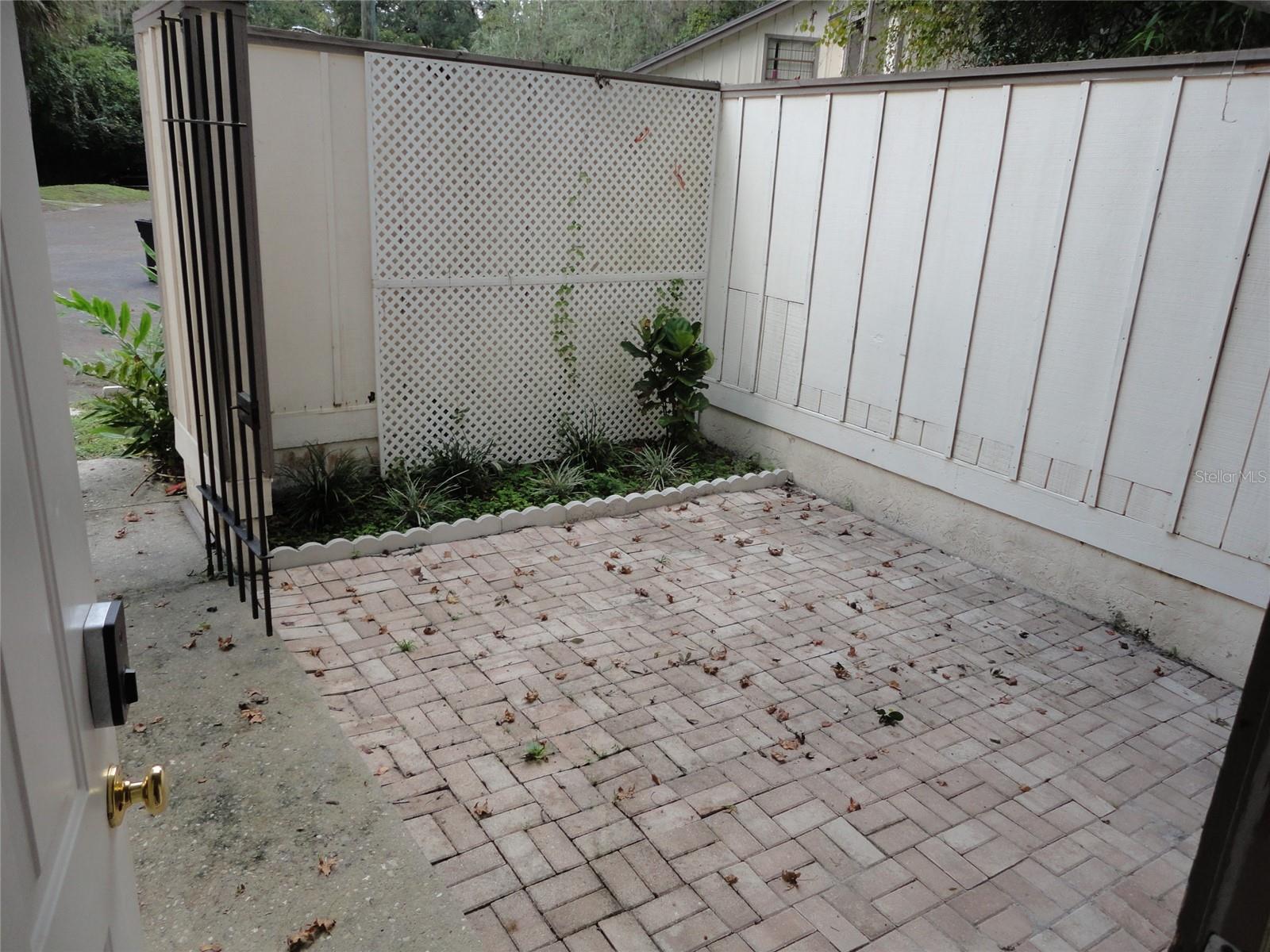 403 SW 54TH DRIVE
