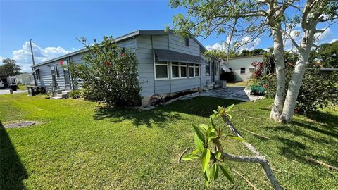 A home in AUBURNDALE