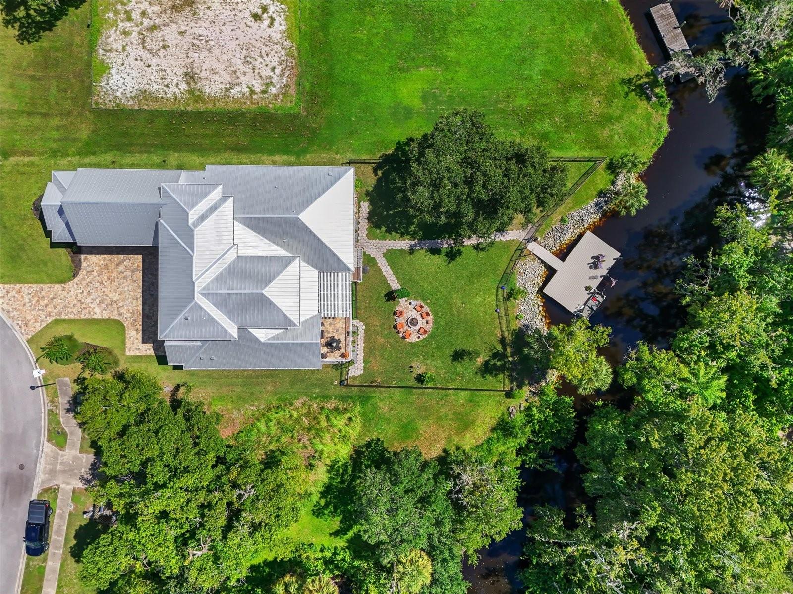 ALAFIA POINTE ESTATES - Residential