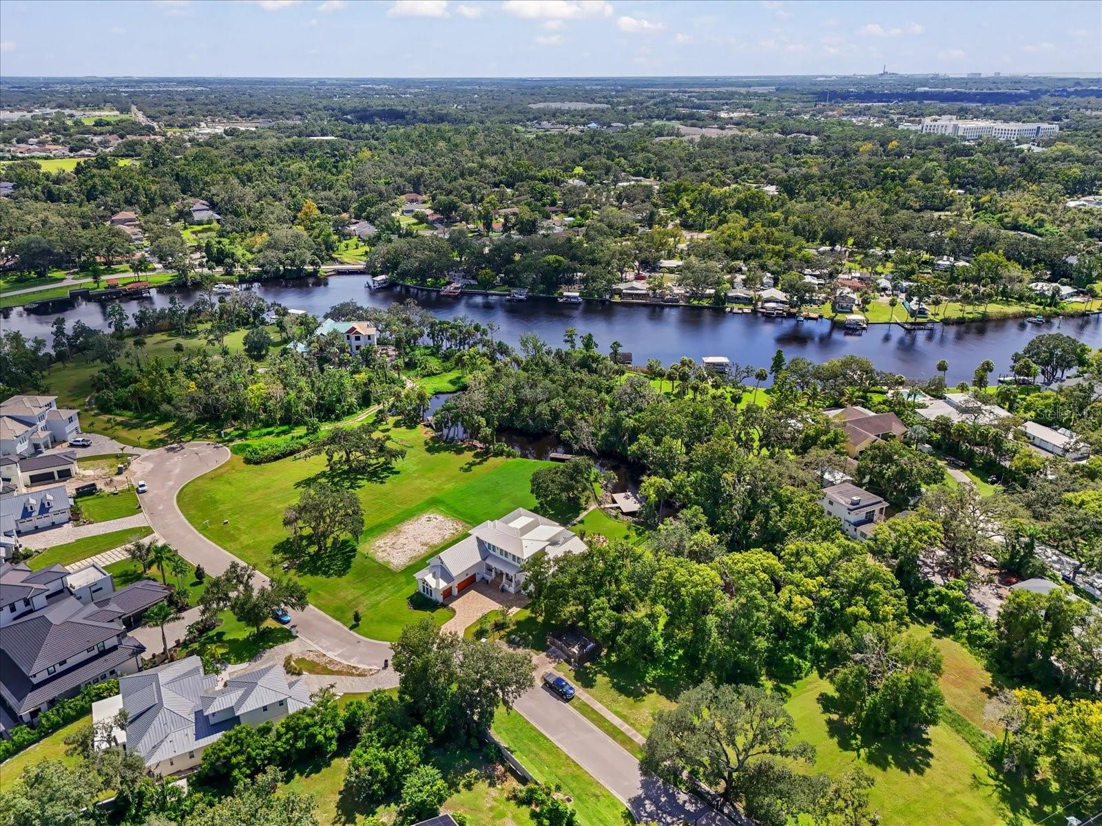 ALAFIA POINTE ESTATES - Residential