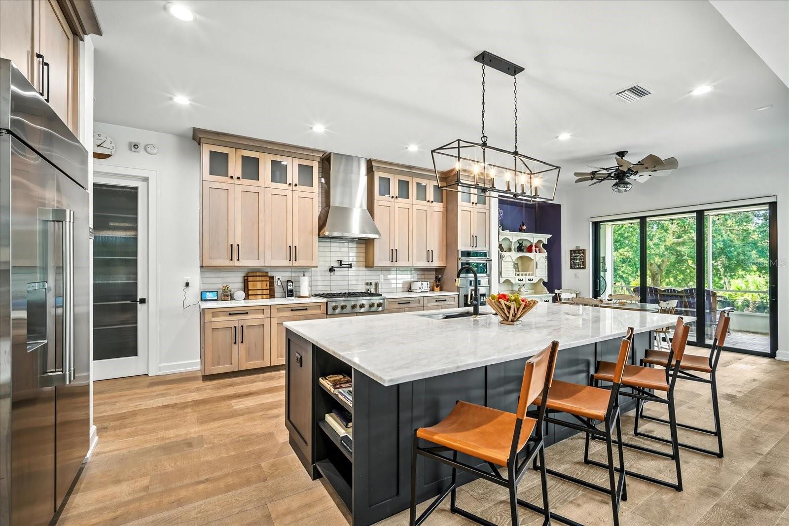 ALAFIA POINTE ESTATES - Residential