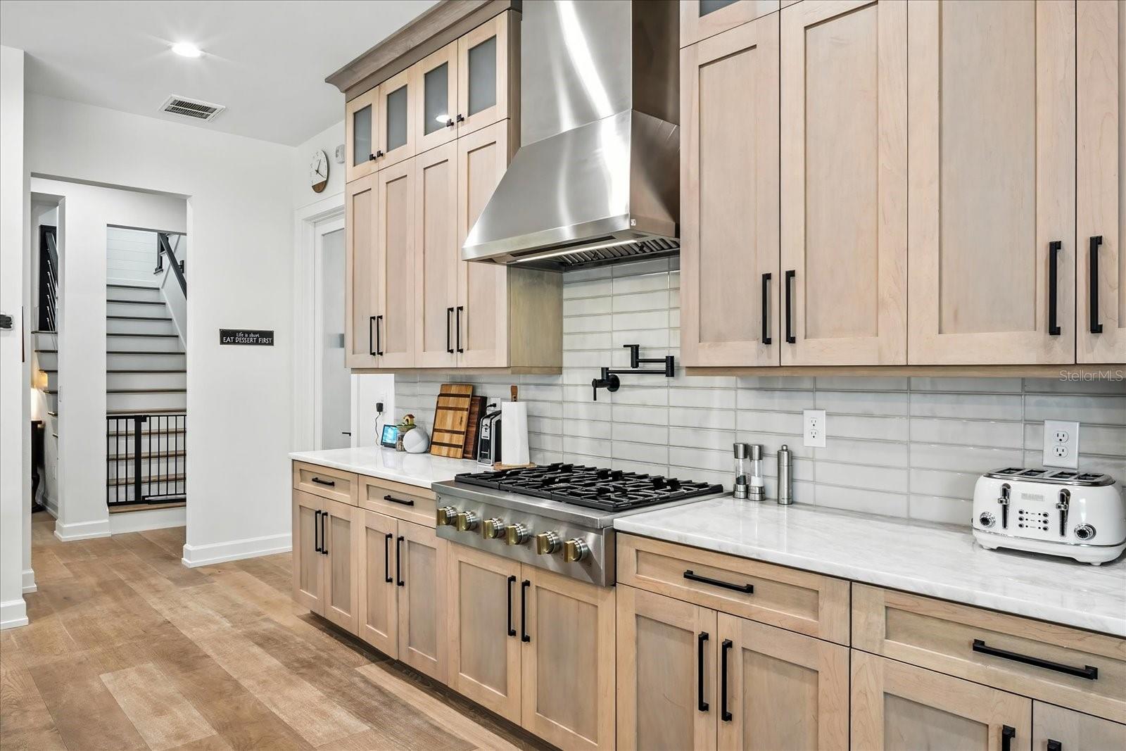 ALAFIA POINTE ESTATES - Residential