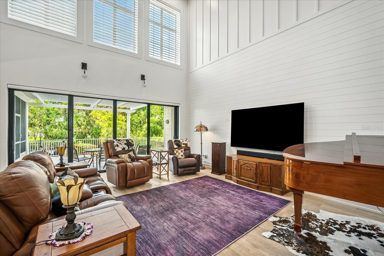 ALAFIA POINTE ESTATES - Residential