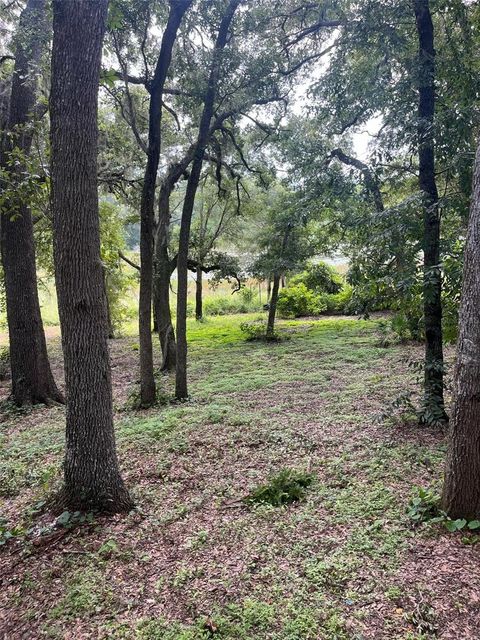 A home in OCKLAWAHA