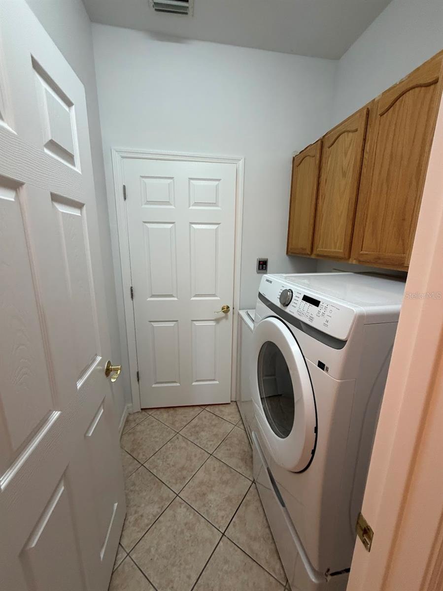 SIGNATURE LAKES, INDEPENDENCE - Residential