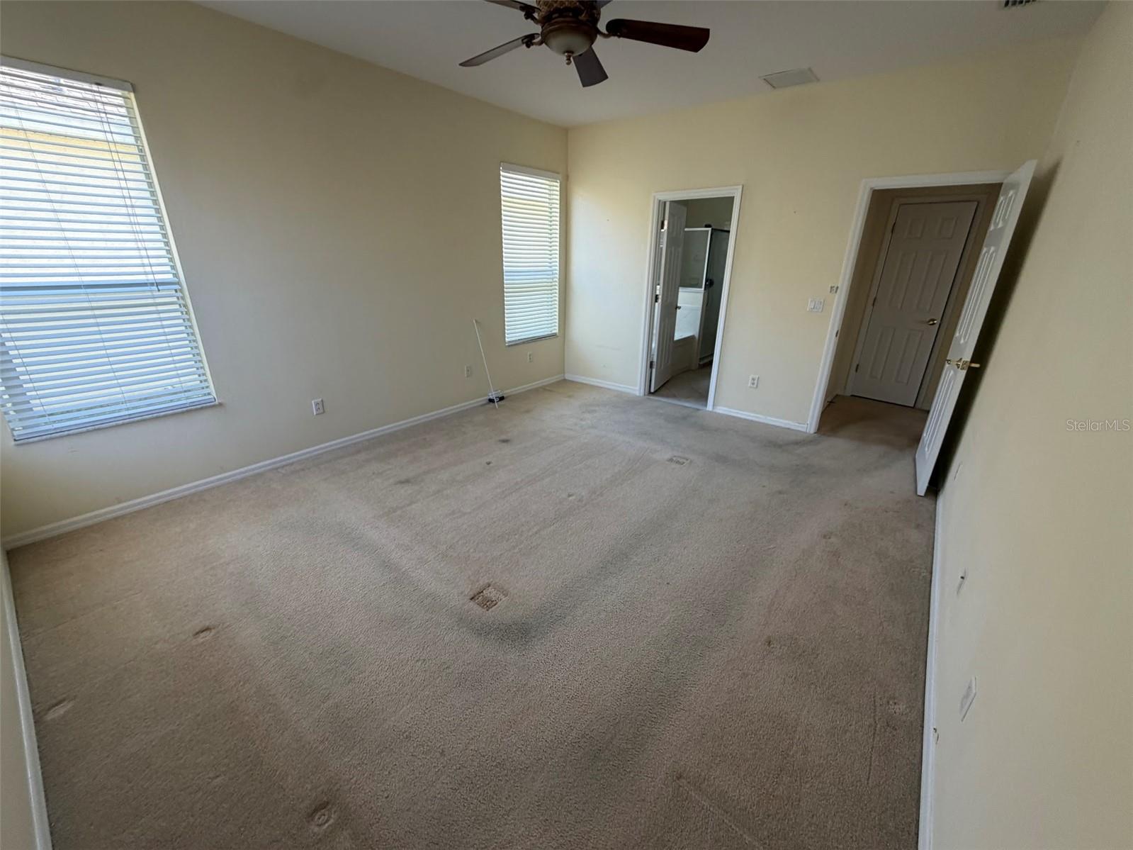 SIGNATURE LAKES, INDEPENDENCE - Residential