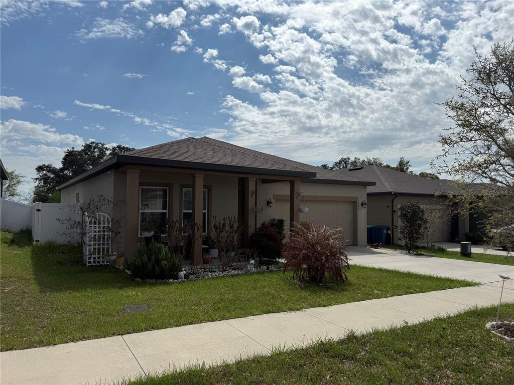Photo of 749 Orchid Grove Boulevard, Davenport, FL 33837 (MLS # S5145906)
