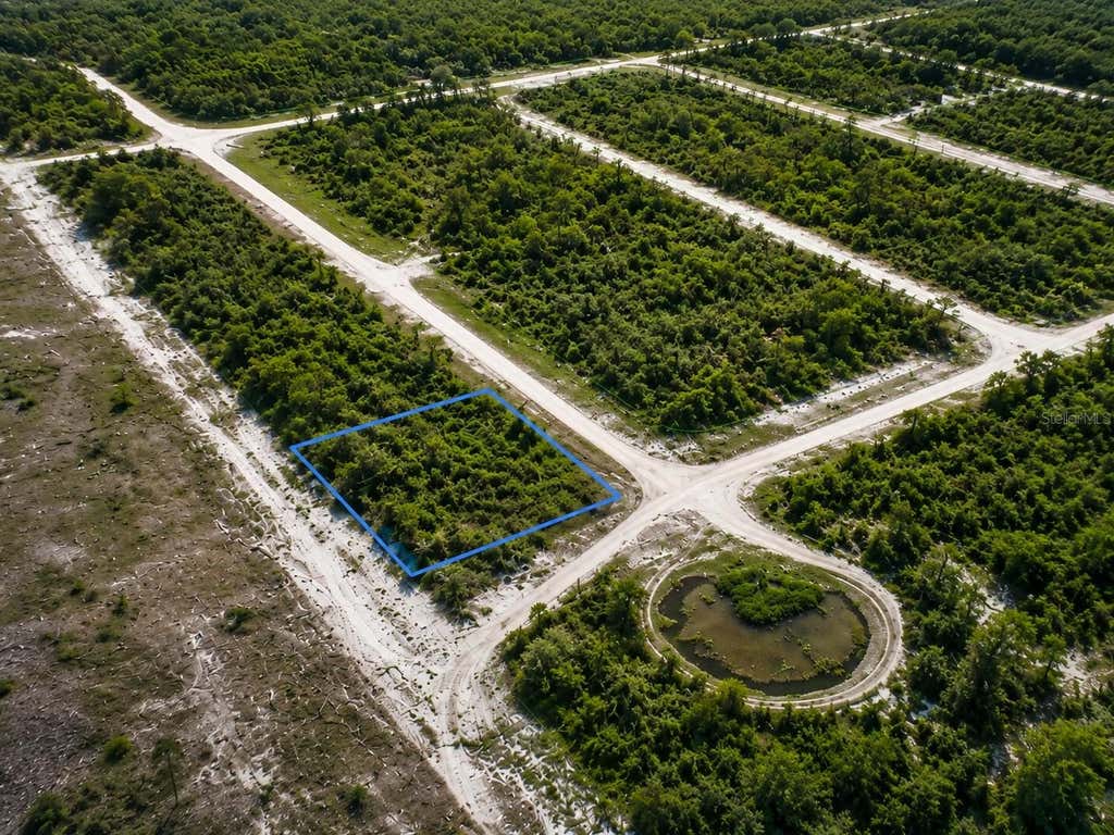 Photo of 205 Phesant Boulevard, Sebring, FL 33872 (MLS # O6433444)