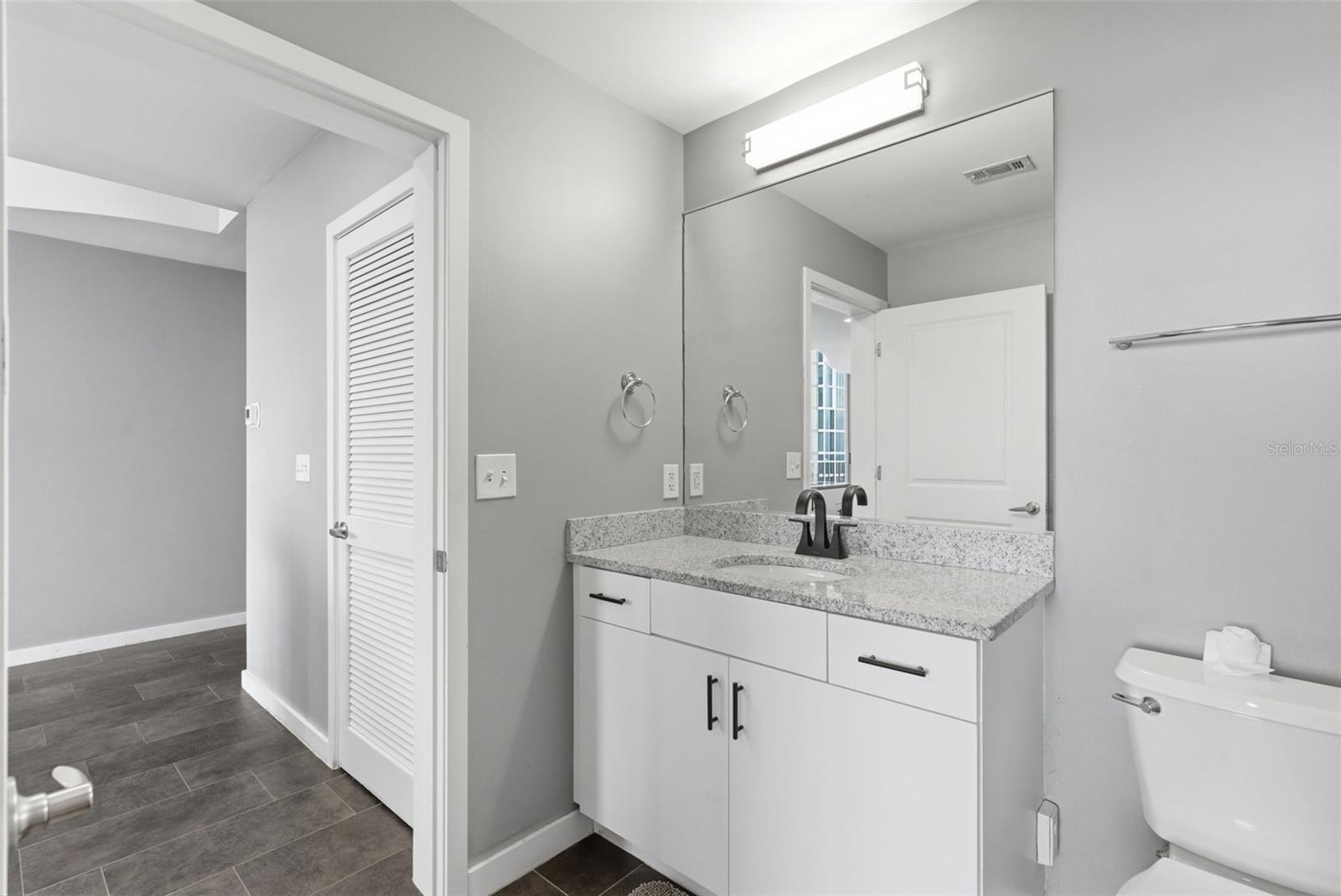 SKYPOINT A CONDO - Residential