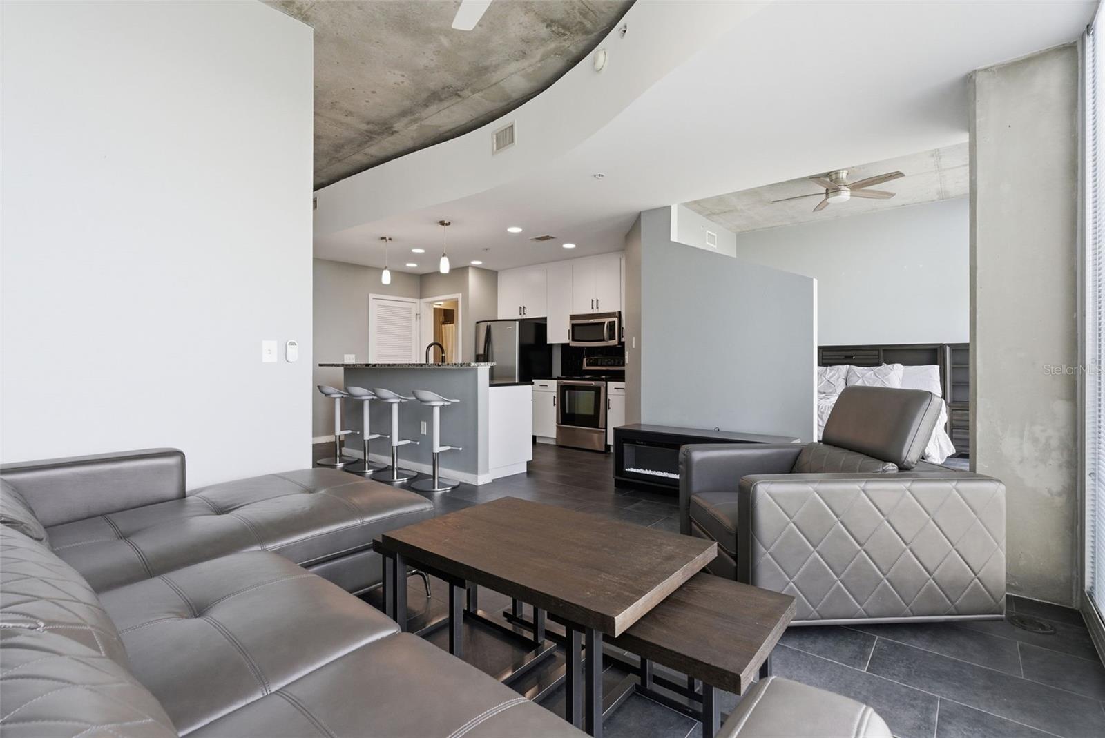 SKYPOINT A CONDO - Residential