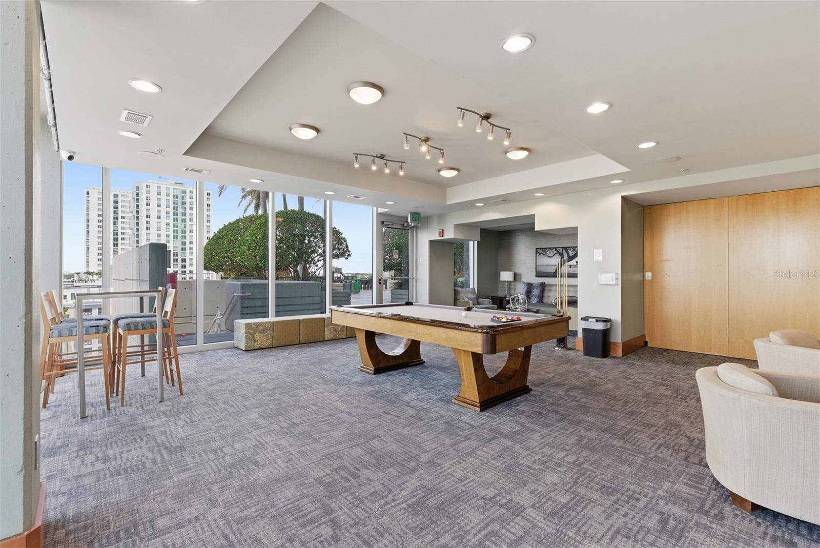 SKYPOINT A CONDO - Residential