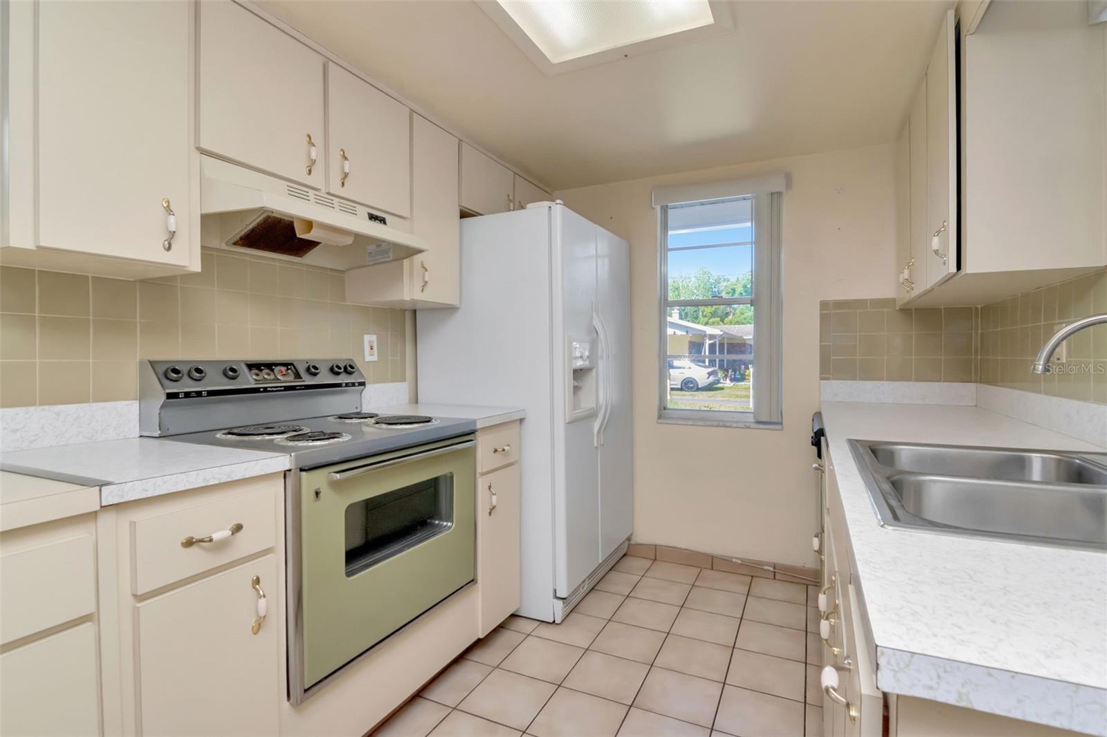 GOLDSTEIN & FUNK GARDEN LND - Residential