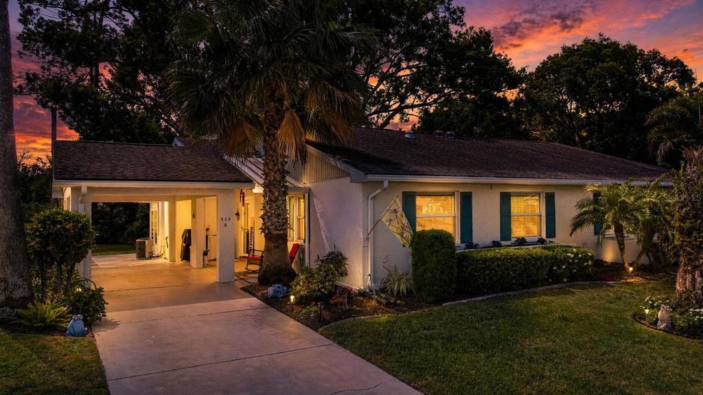 Photo of 505 Finsbury Circle #A, Sun City Center, FL 33573 (MLS # TB8494395)