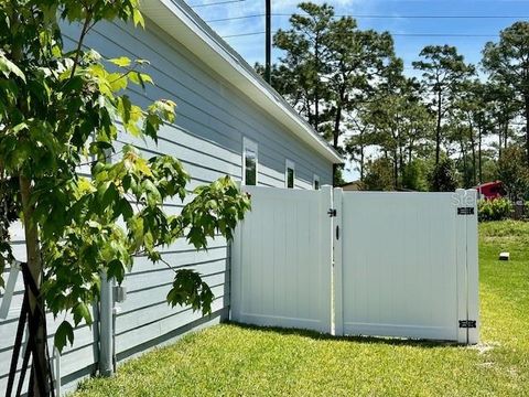 Tiny photo for 4511 NW 14th Loop, Ocala, FL 34482 (MLS # TB8482499)