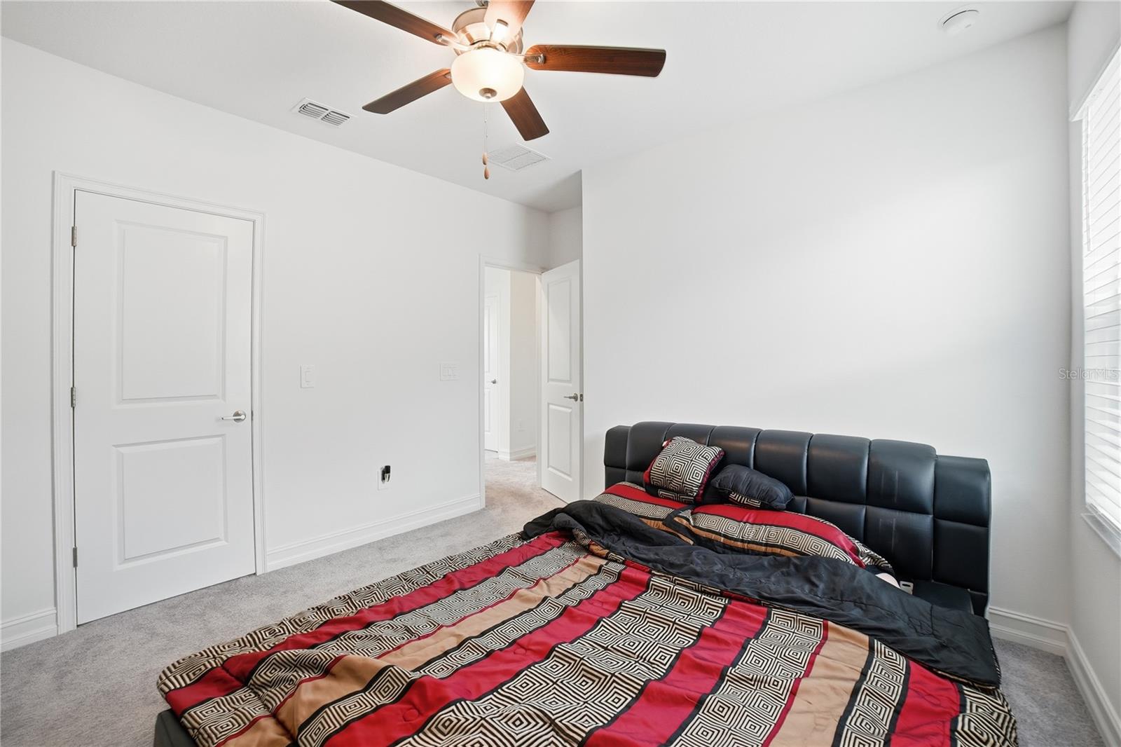 STONEGATE PRESERVE IA - Residential