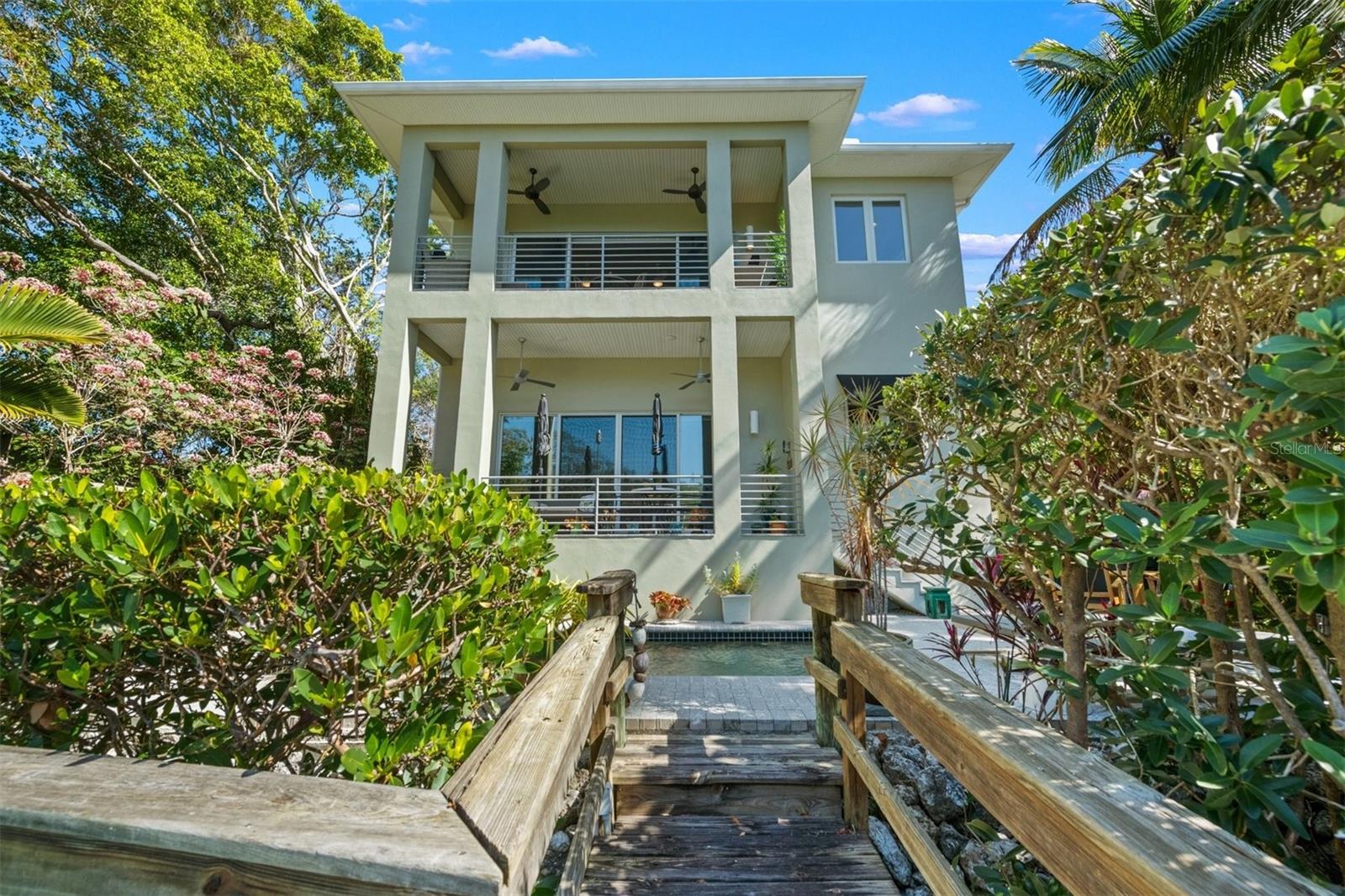 SIESTA BEACH - Residential