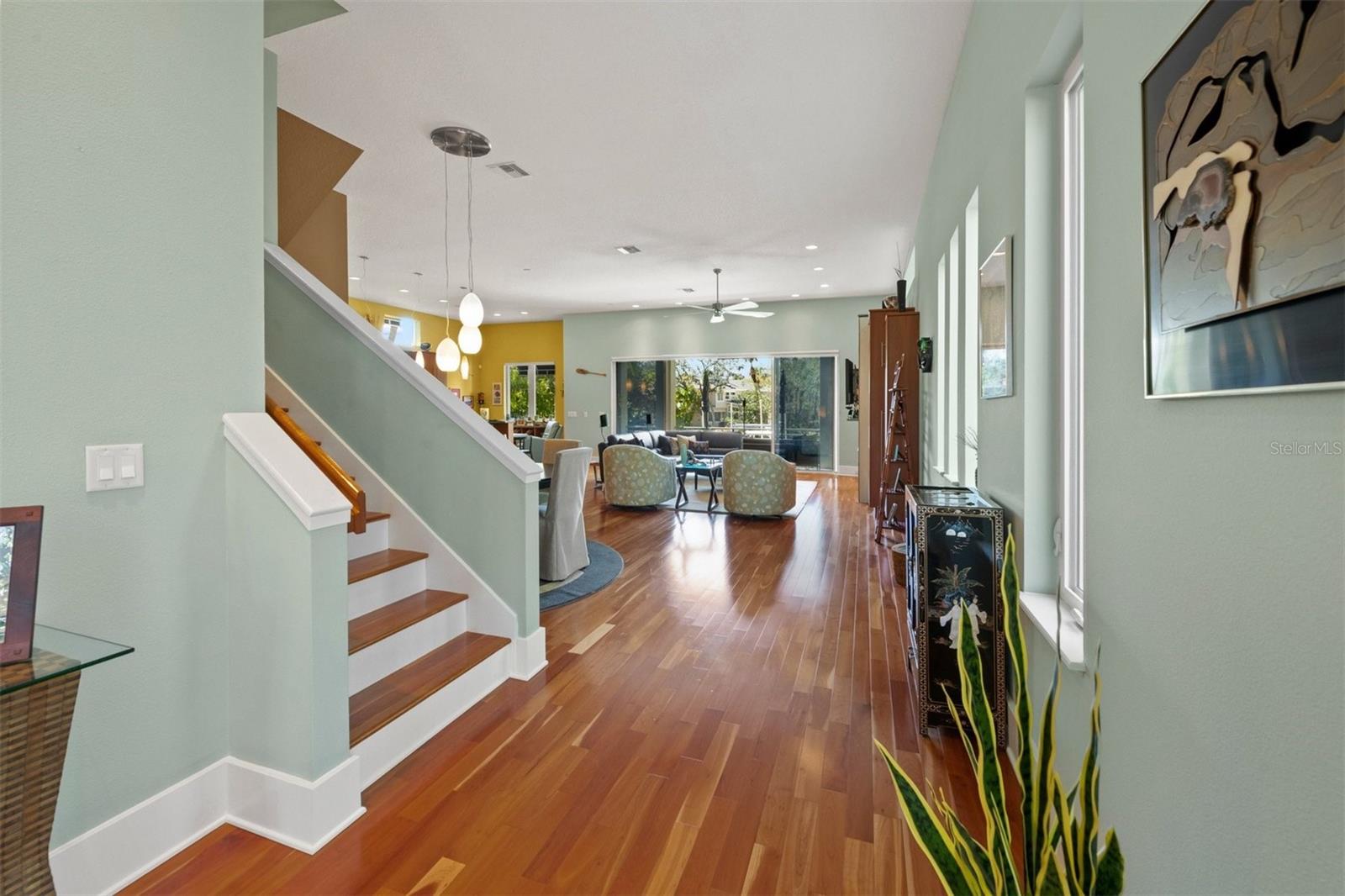 SIESTA BEACH - Residential