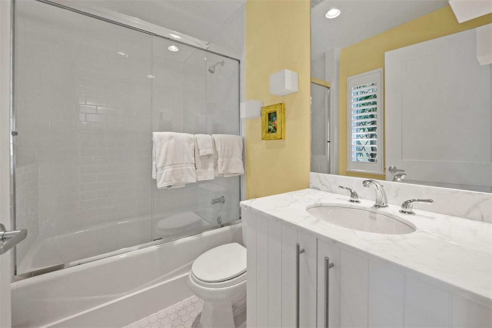 SIESTA BEACH - Residential