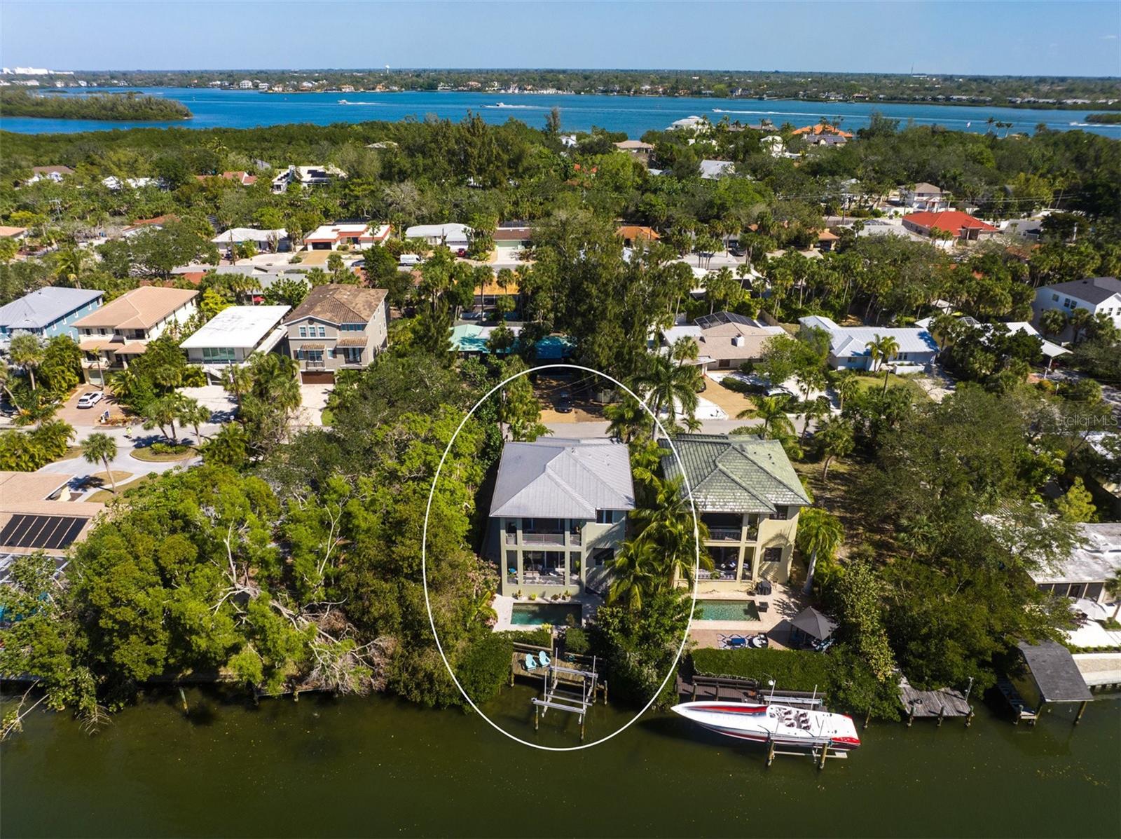 SIESTA BEACH - Residential