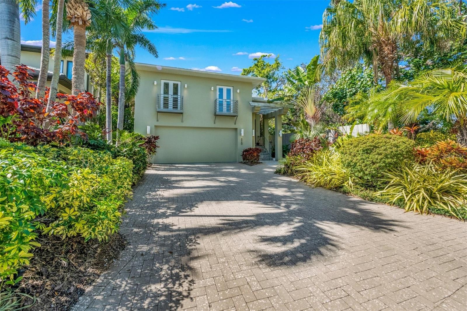 SIESTA BEACH - Residential