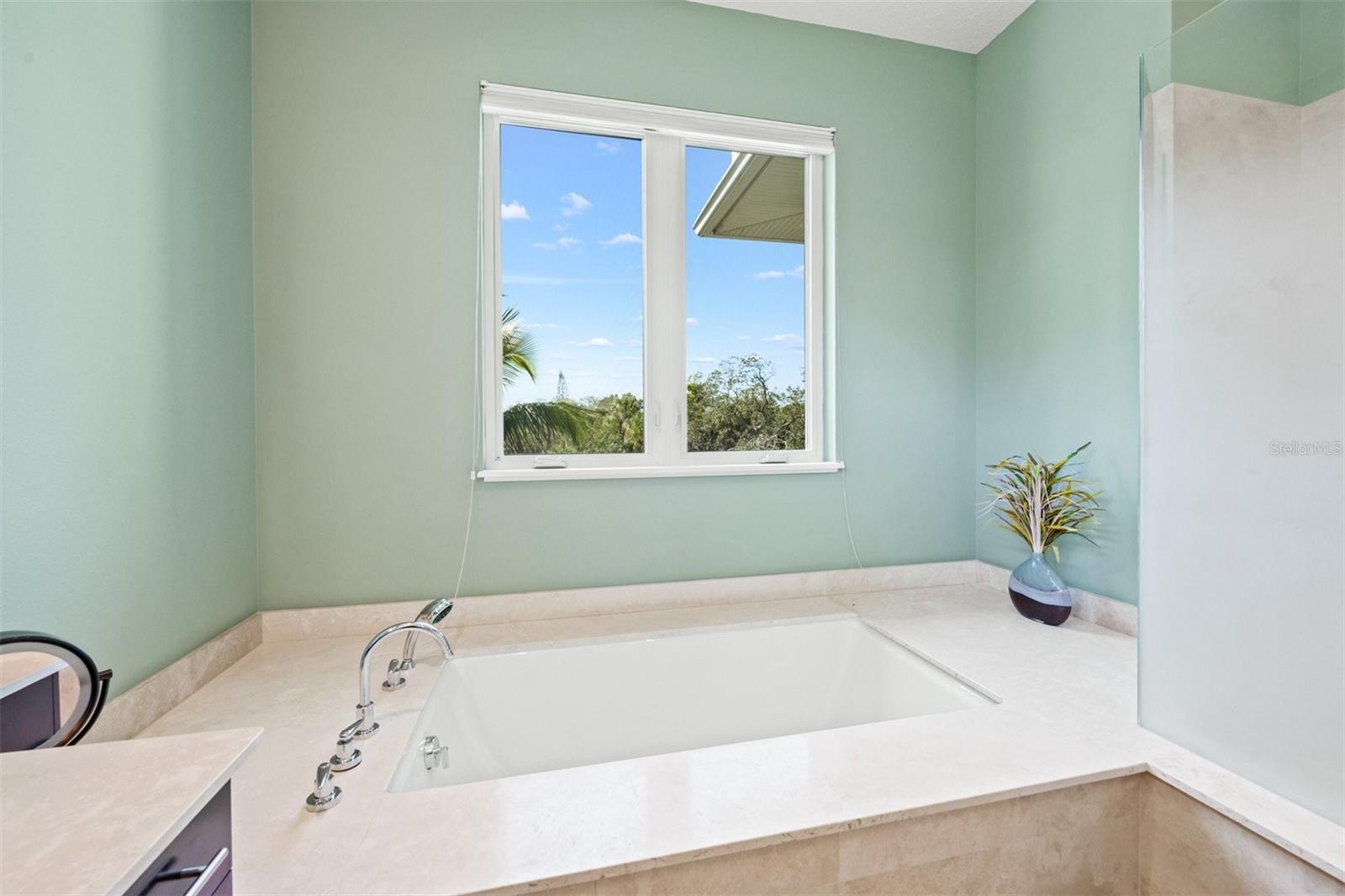 SIESTA BEACH - Residential