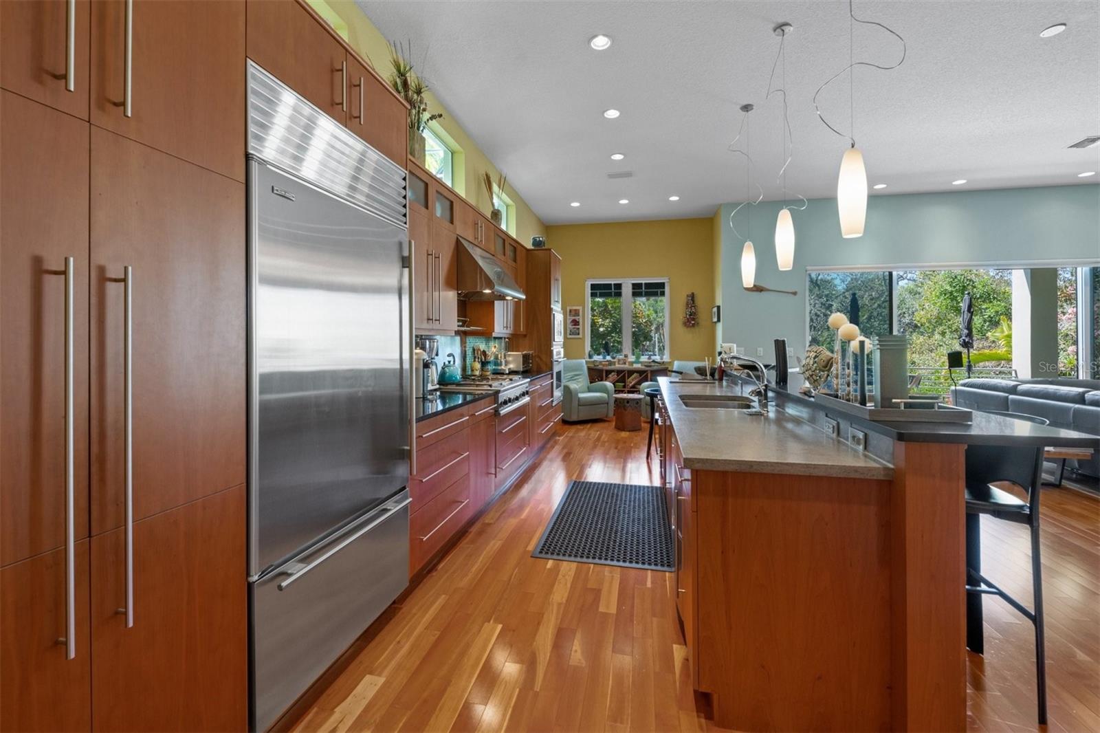 SIESTA BEACH - Residential