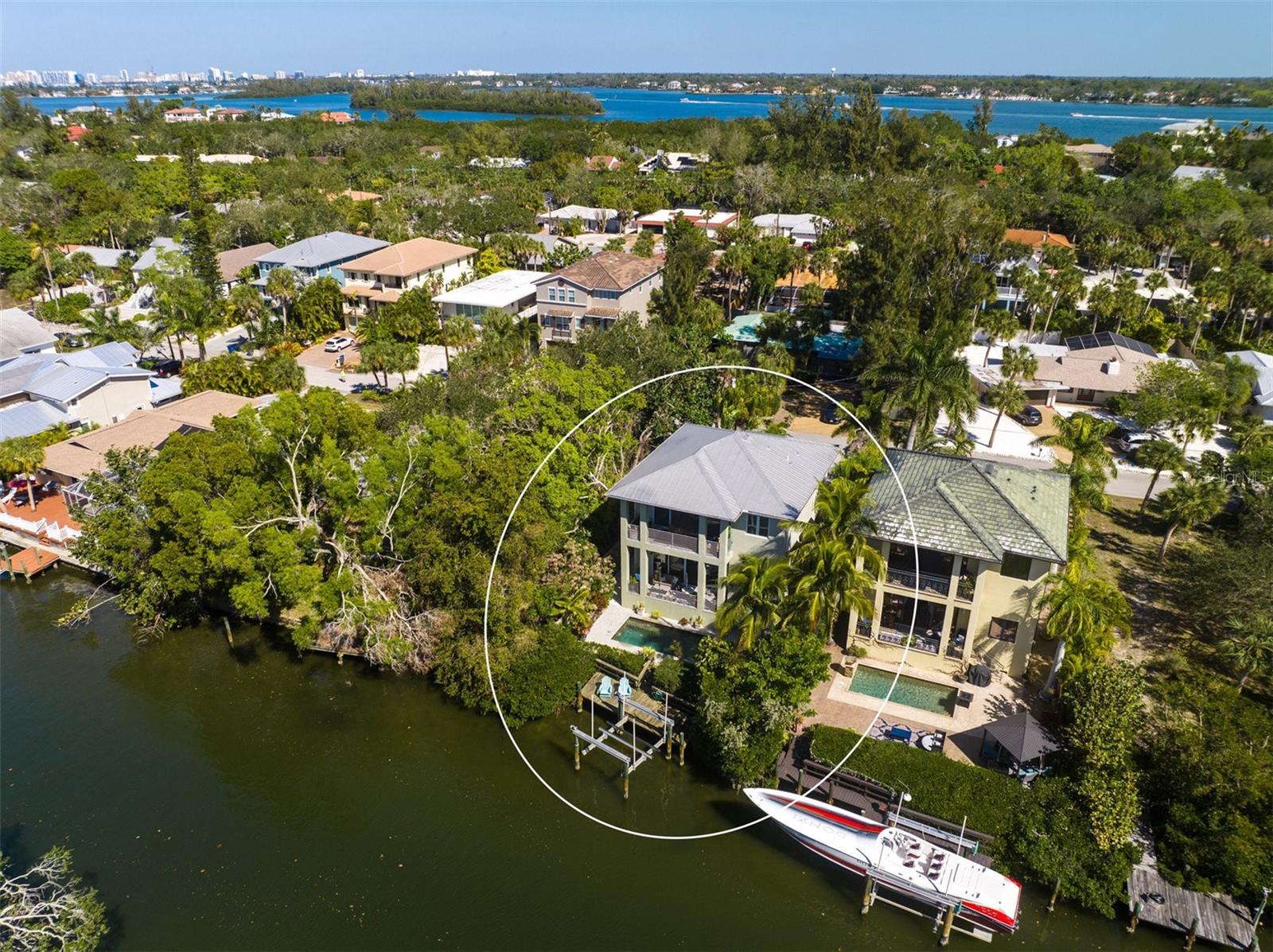 SIESTA BEACH - Residential