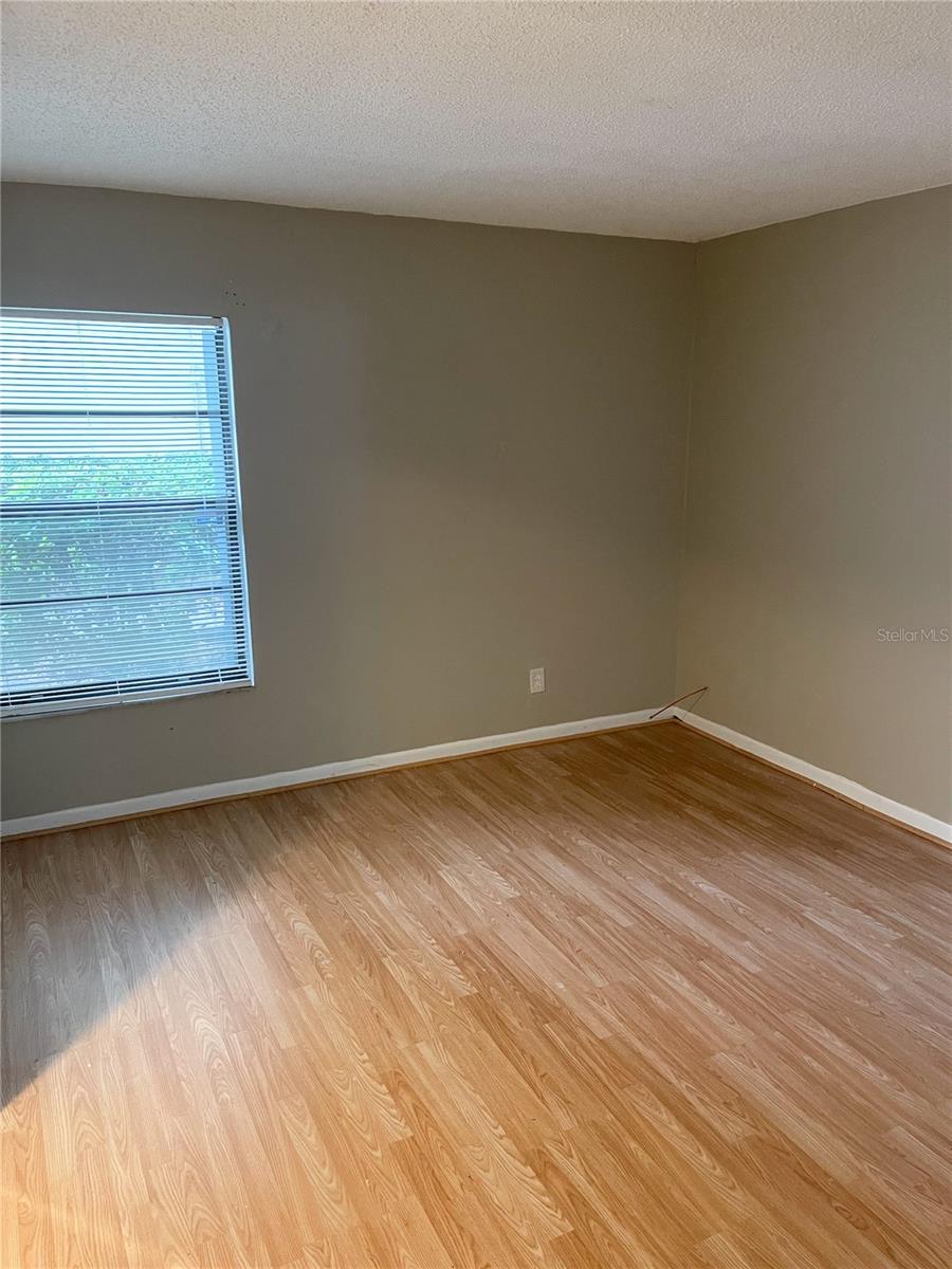 RIVER OAKS CONDO II - Residential