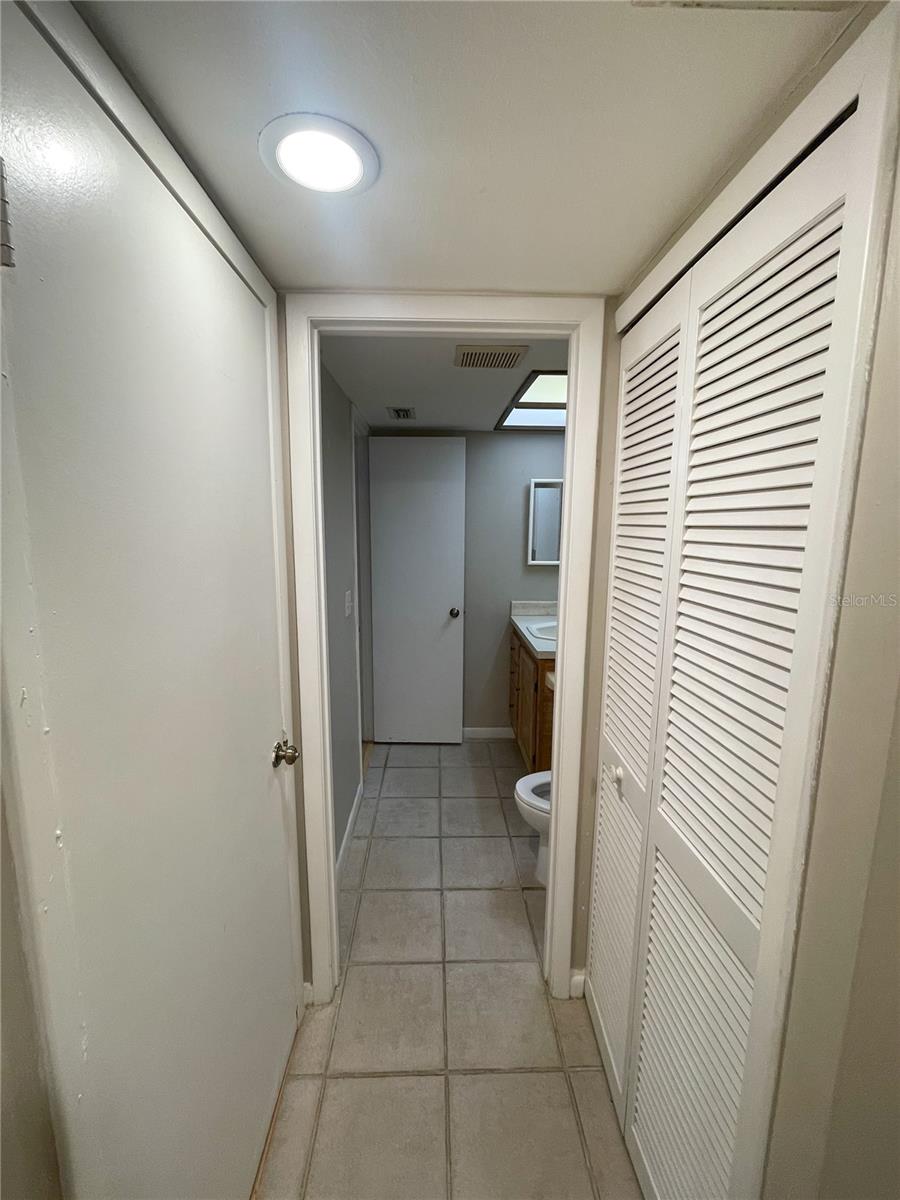 RIVER OAKS CONDO II - Residential