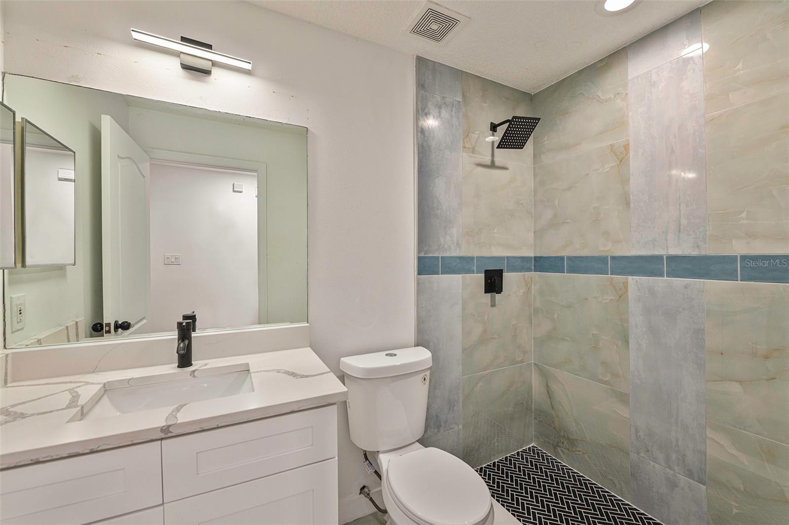 CASA LOMA SUB - Residential