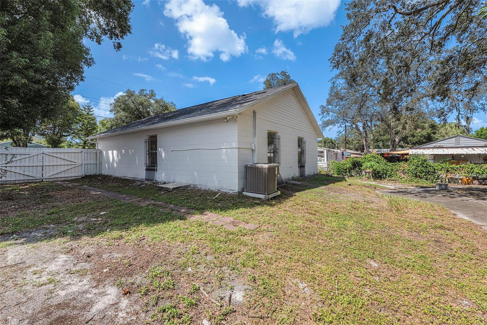 CASA LOMA SUB - Residential