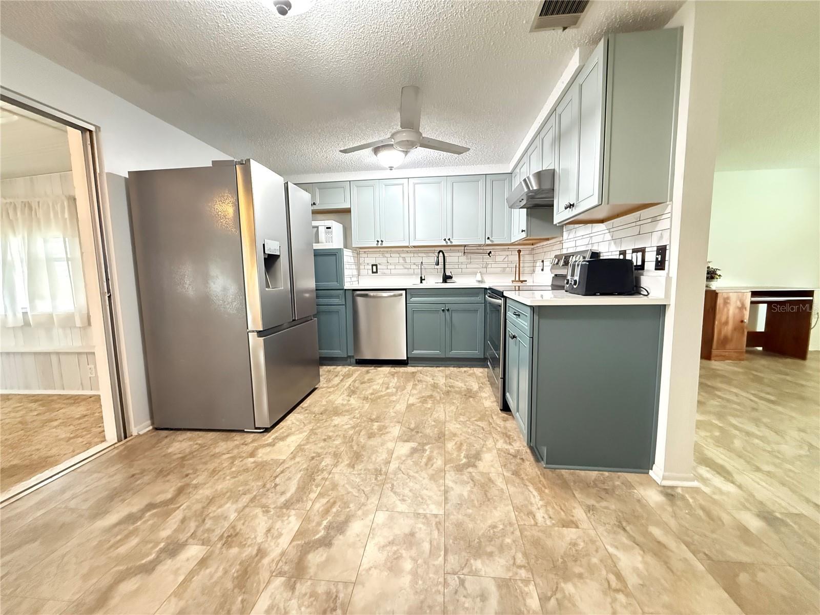 SUNSET ESTATES - Residential