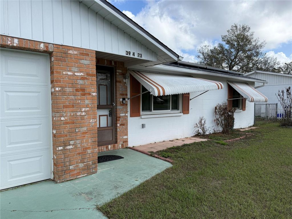 Photo of 39423 9th Avenue, Zephyrhills, FL 33542 (MLS # W7883551)