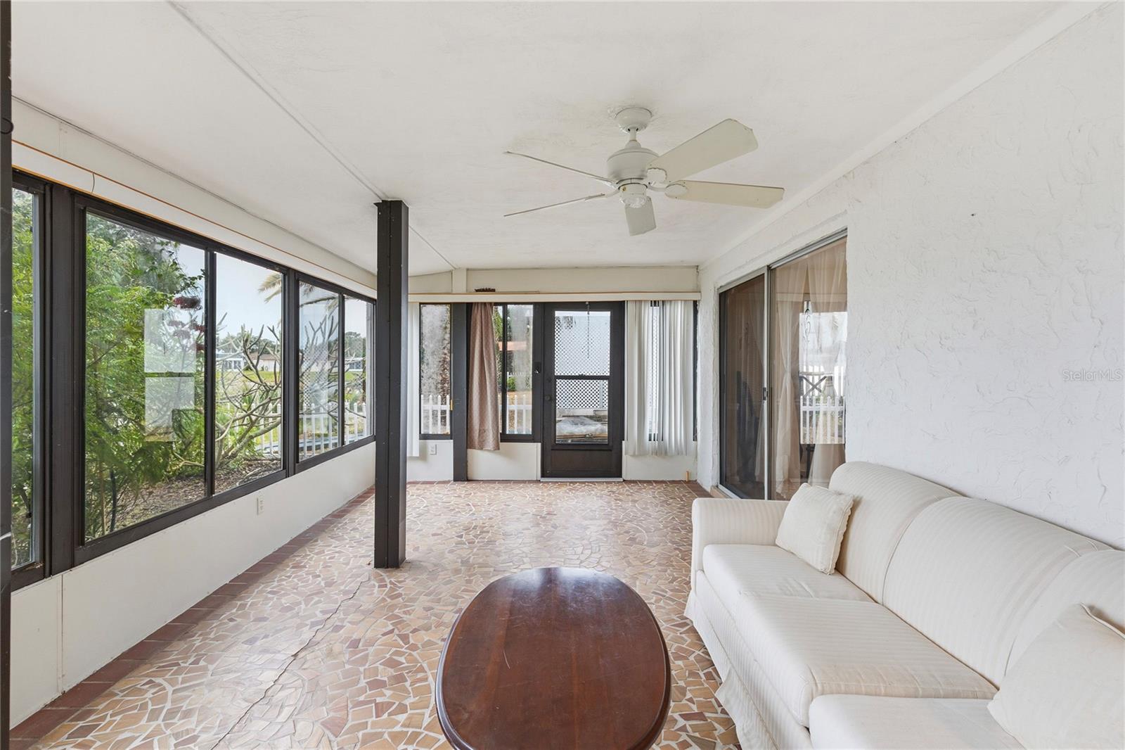 BEACON SQUARE - Residential