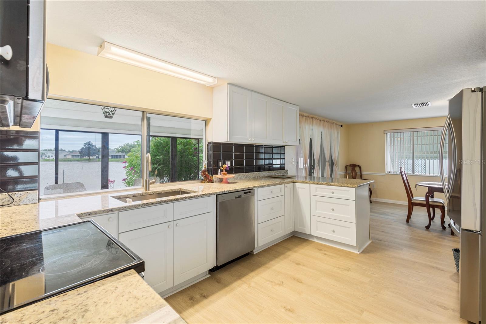 BEACON SQUARE - Residential