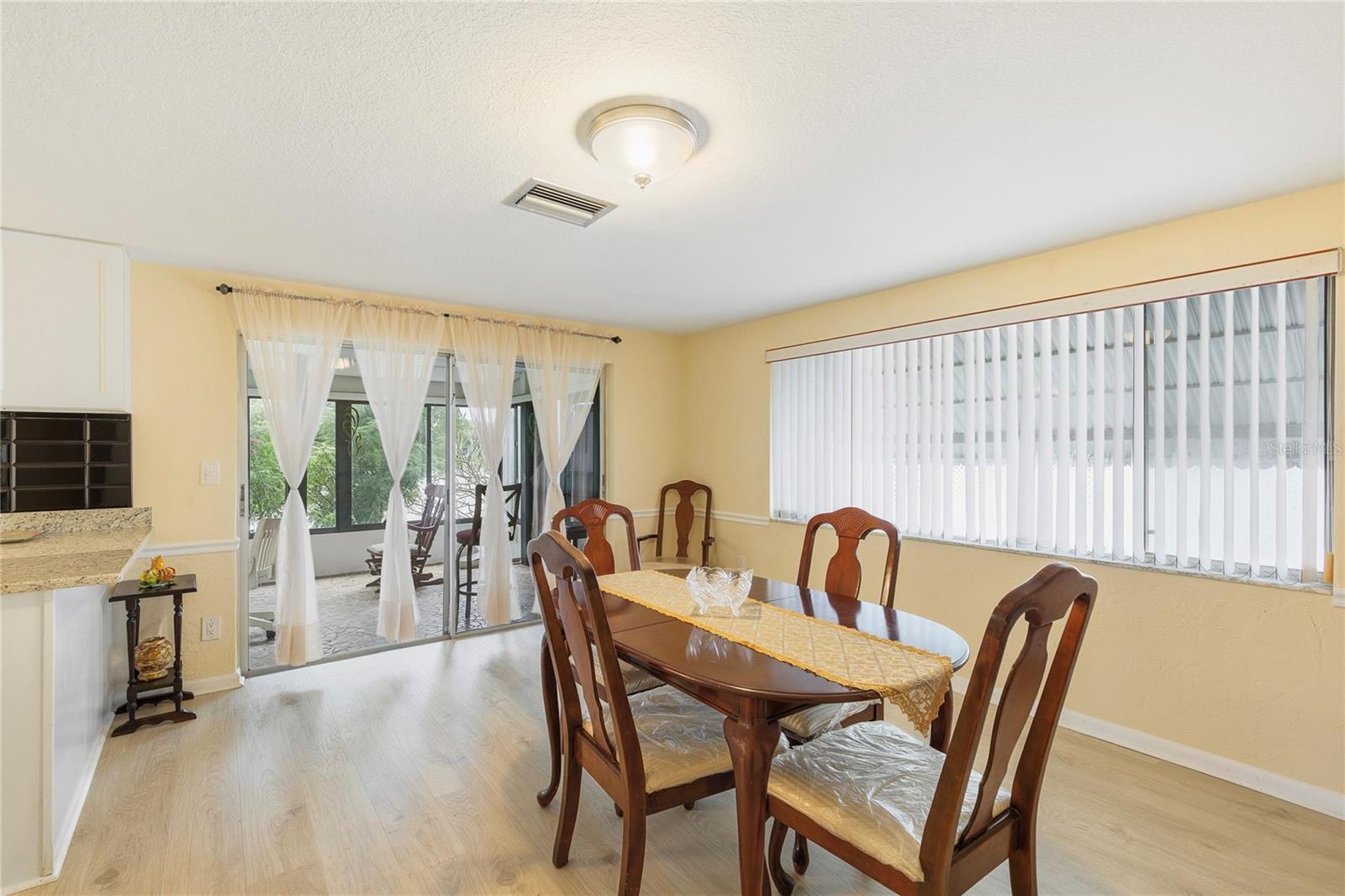 BEACON SQUARE - Residential