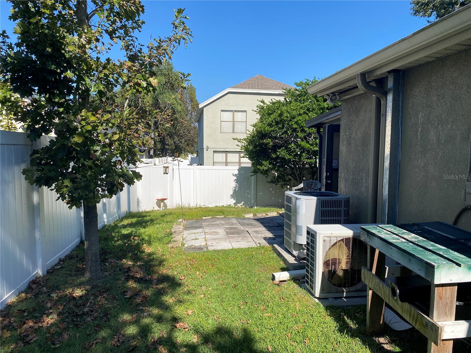 PHILLIPS OAKS - Residential