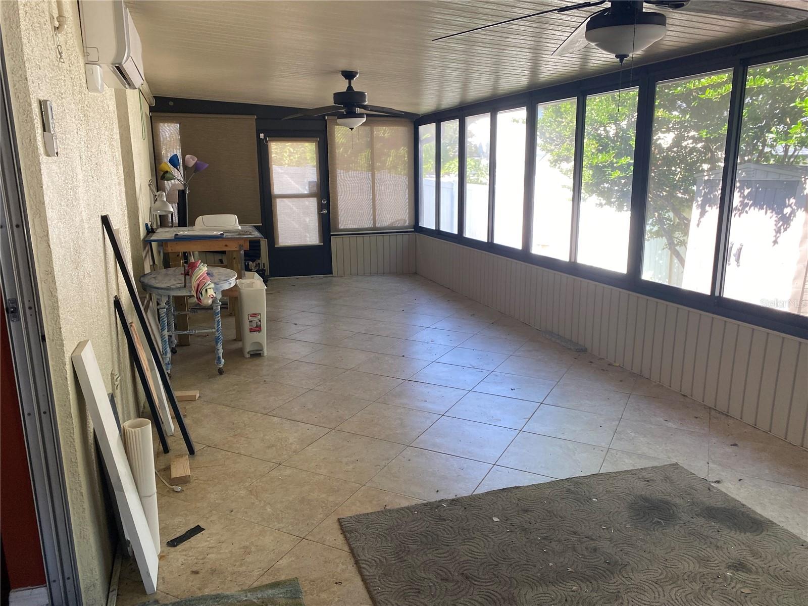 PHILLIPS OAKS - Residential