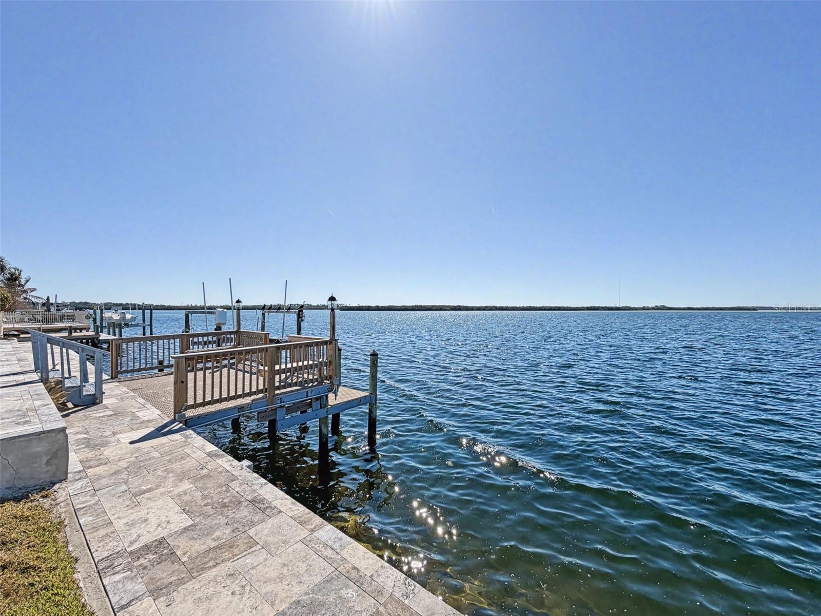 4936 SOUTHSHORE DRIVE