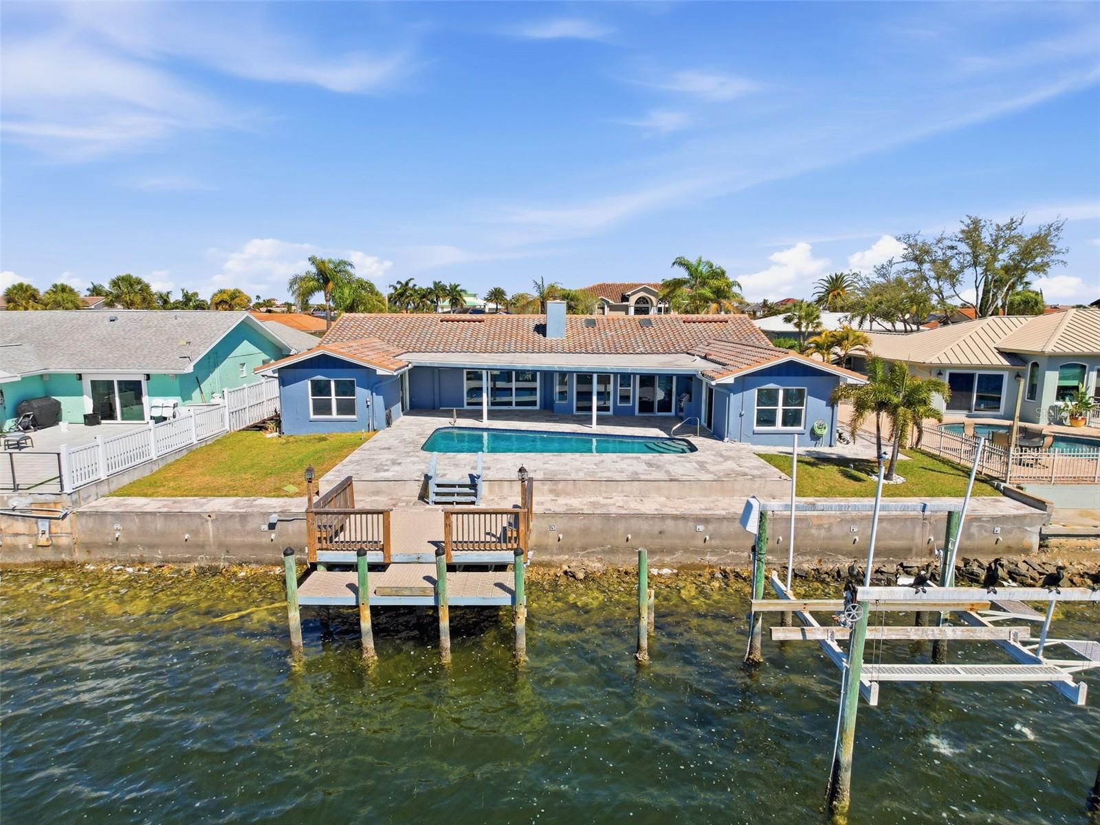 FLOR A MAR - Residential