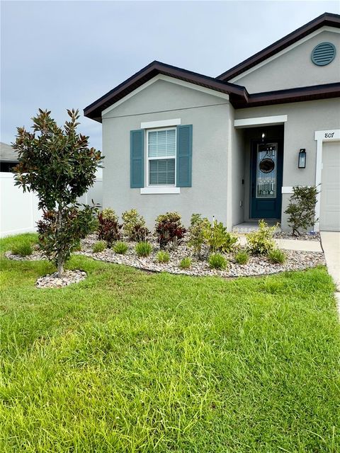 A home in AUBURNDALE