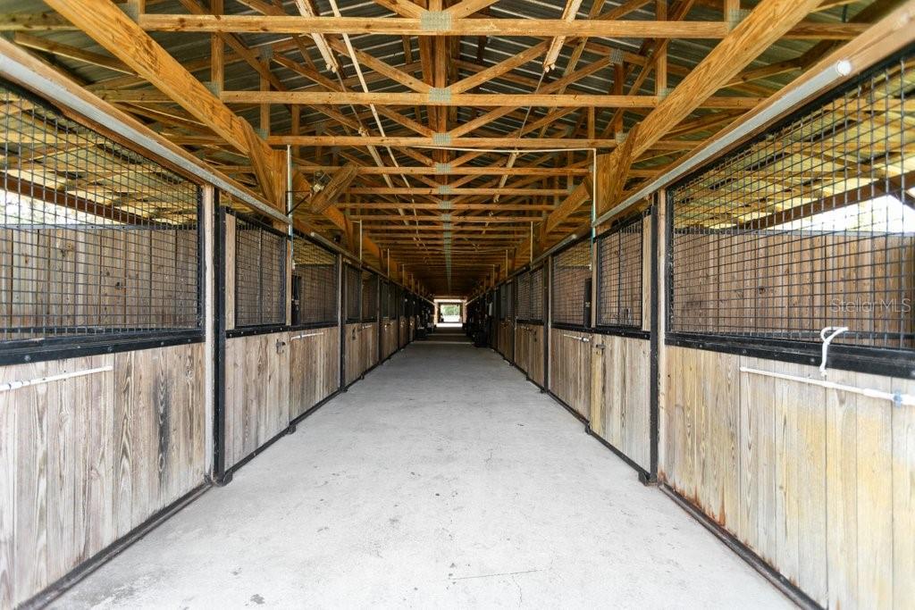 ST JOHNS DEV CO - Land