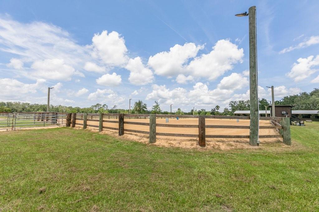 ST JOHNS DEV CO - Land