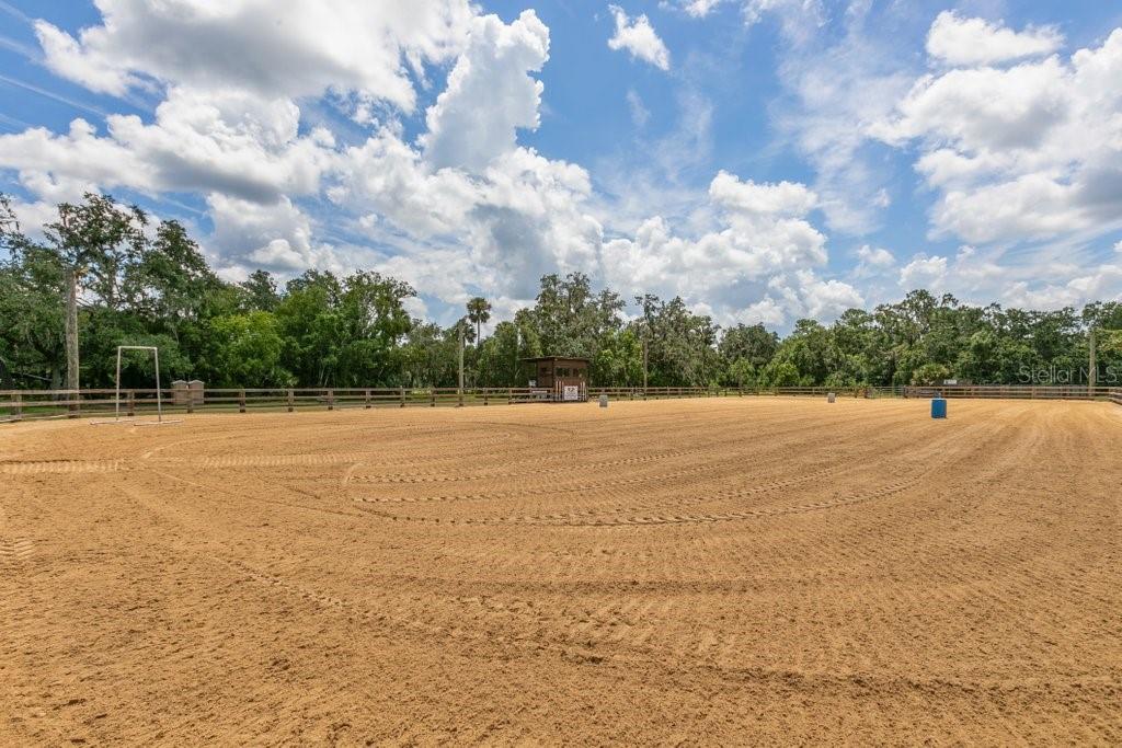 ST JOHNS DEV CO - Land