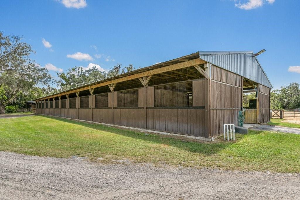 ST JOHNS DEV CO - Land
