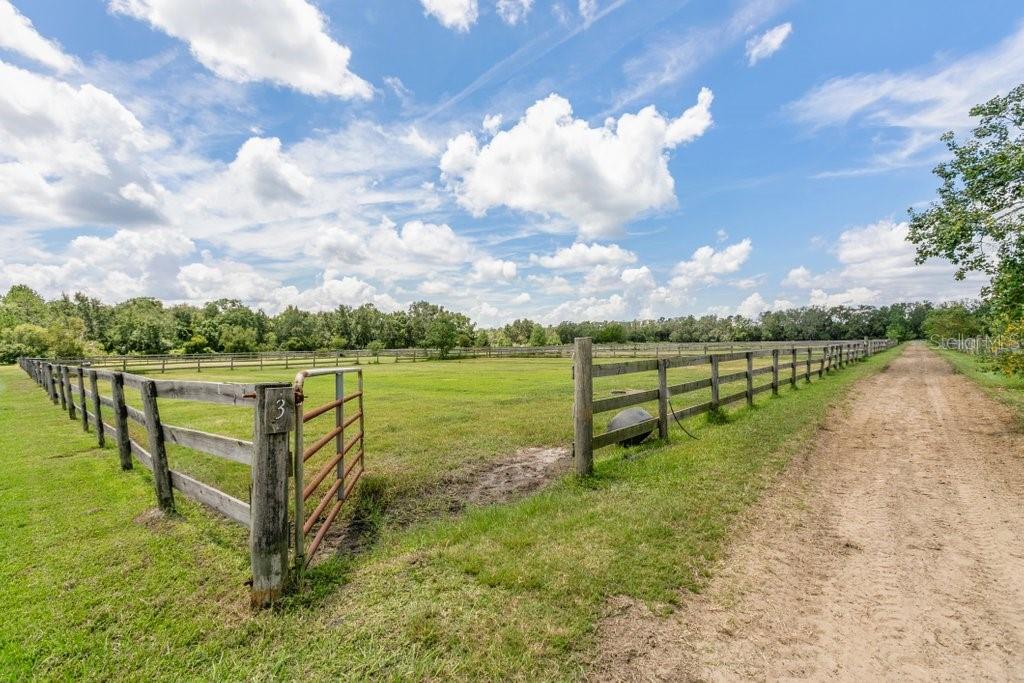 ST JOHNS DEV CO - Land