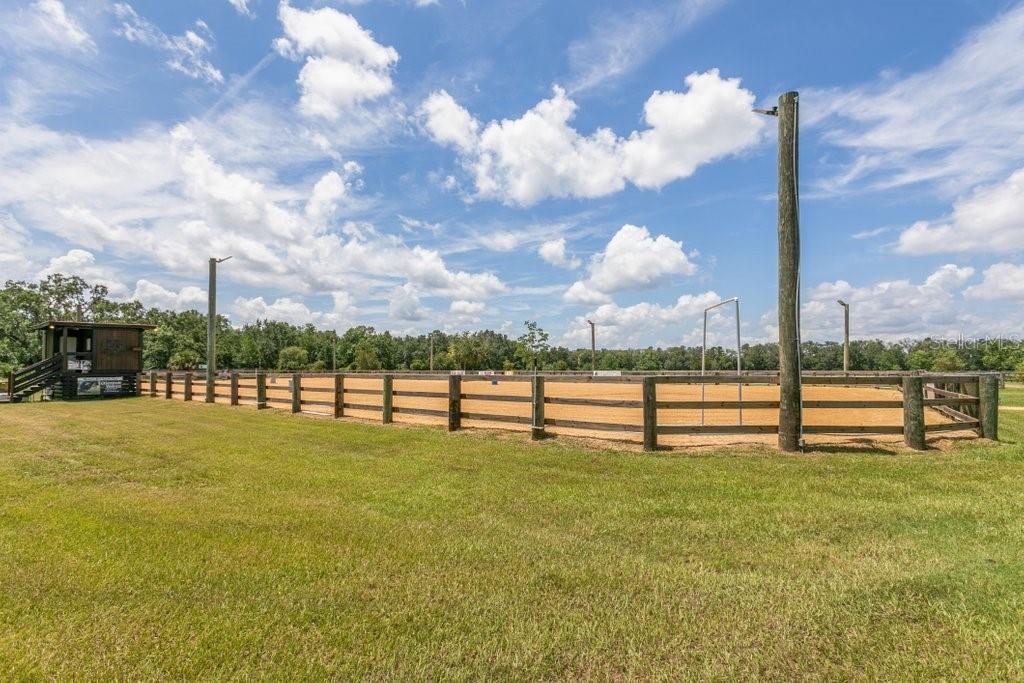 ST JOHNS DEV CO - Land